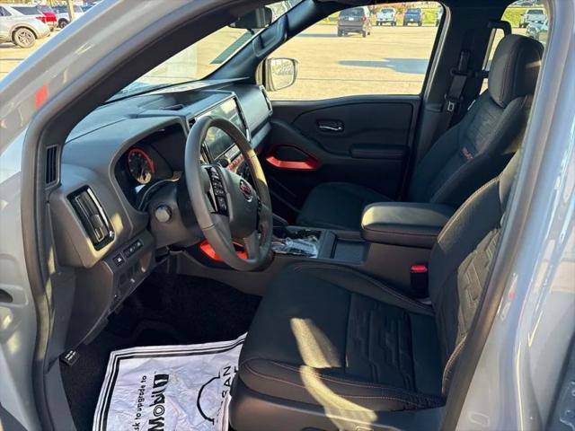 2025 Nissan Frontier Crew Cab PRO-4X 4x4
