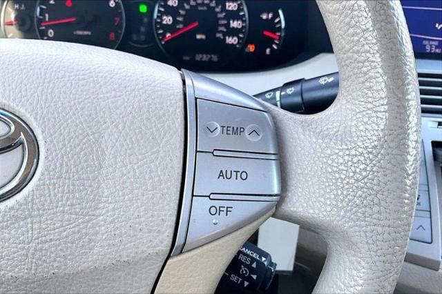 2010 Toyota Avalon XL