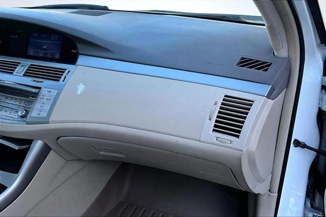 2010 Toyota Avalon XL