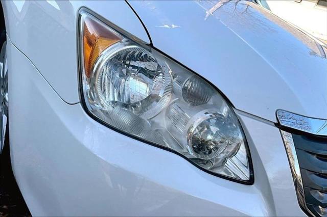 2010 Toyota Avalon XL