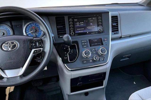 2019 Toyota Sienna LE 8 Passenger