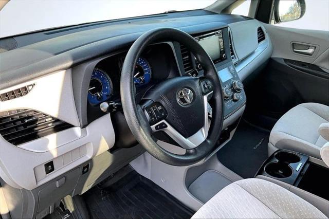 2019 Toyota Sienna LE 8 Passenger