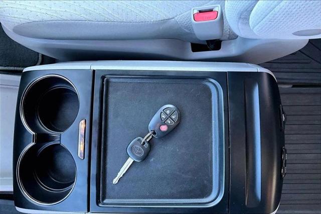 2019 Toyota Sienna LE 8 Passenger