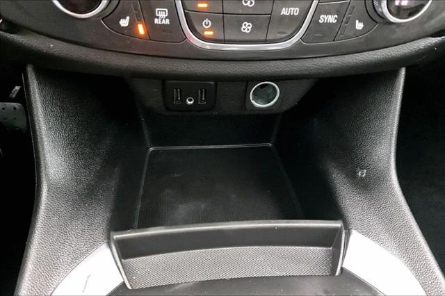 2020 Chevrolet Traverse AWD LT Cloth