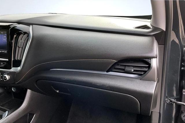 2020 Chevrolet Traverse AWD LT Cloth
