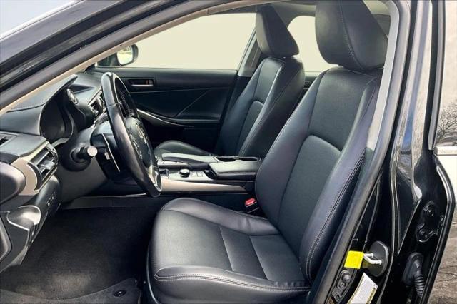 2017 Lexus IS 300 300