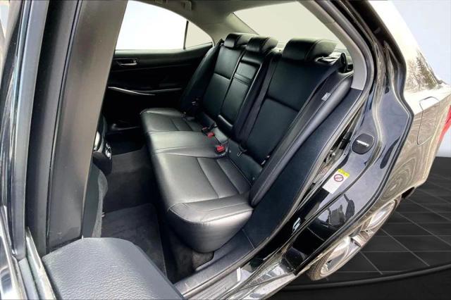 2017 Lexus IS 300 300