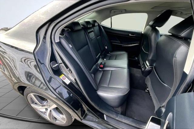 2017 Lexus IS 300 300