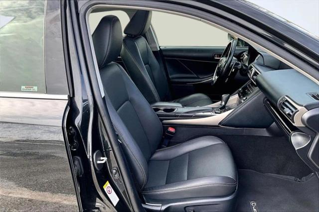 2017 Lexus IS 300 300