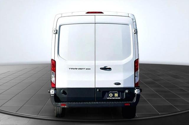 2016 Ford Transit Medium Roof w/Sliding Side Door w/LWB