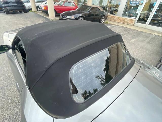 2003 BMW Z4 2.5i