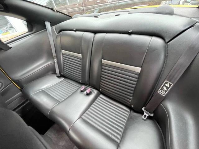 2003 Ford Mustang Mach 1