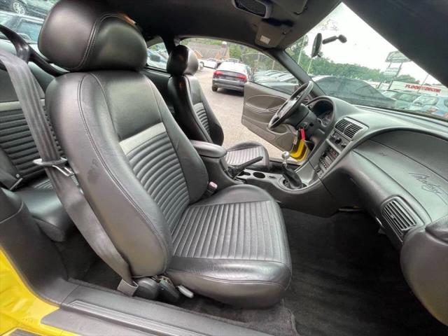 2003 Ford Mustang Mach 1