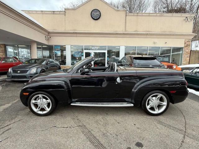 2004 Chevrolet SSR Base