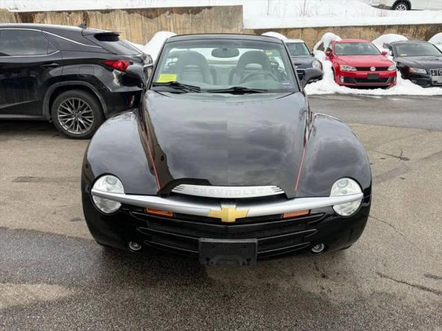 2004 Chevrolet SSR Base