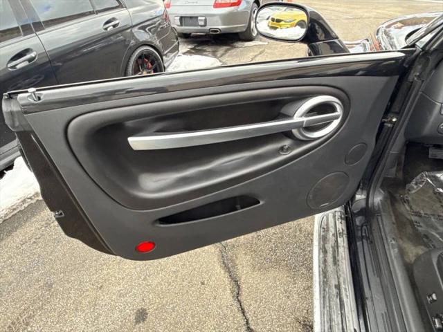 2004 Chevrolet SSR Base