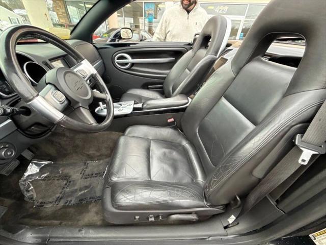 2004 Chevrolet SSR Base