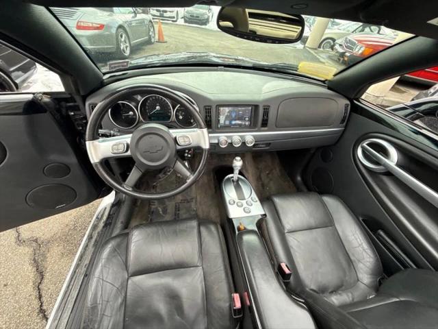 2004 Chevrolet SSR Base