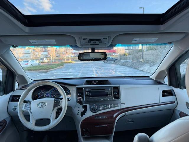 2011 Toyota Sienna XLE V6