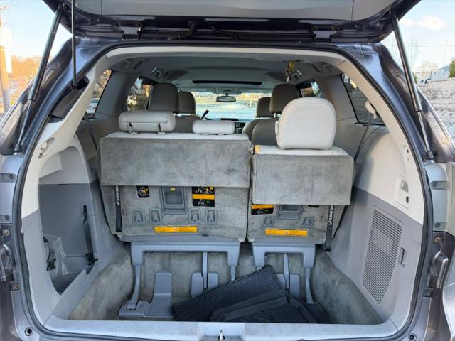 2011 Toyota Sienna XLE V6