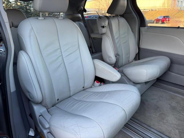 2011 Toyota Sienna XLE V6