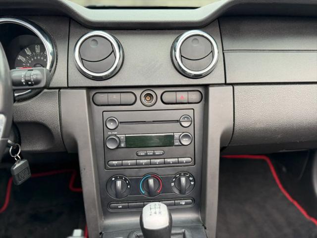2006 Ford Mustang V6