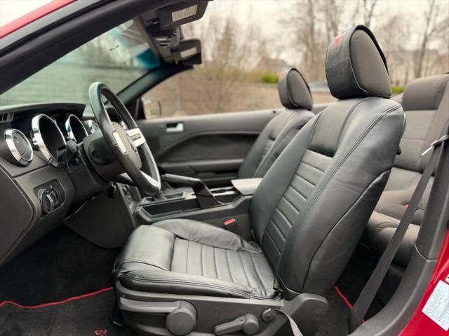 2006 Ford Mustang V6