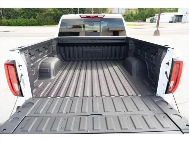 2026 GMC Sierra 1500 Crew Cab, Short Bed, AT4, 4WD