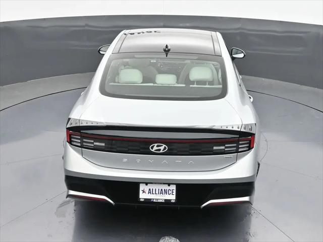 2026 Hyundai Sonata Hybrid SEL