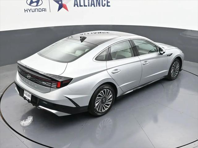 2026 Hyundai Sonata Hybrid SEL