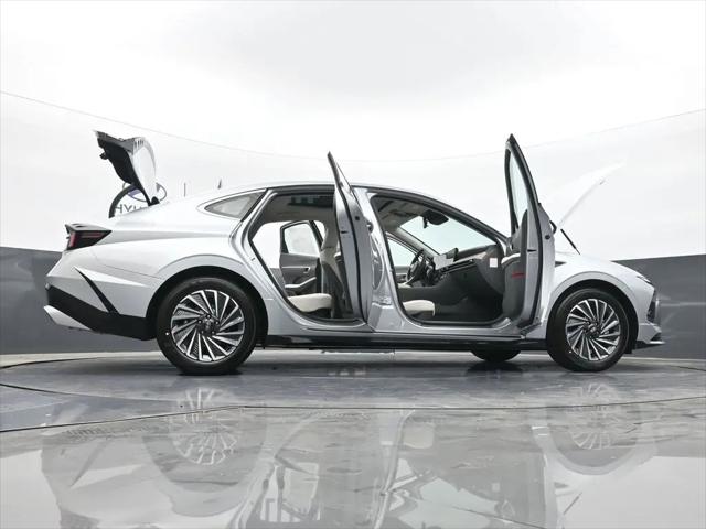 2026 Hyundai Sonata Hybrid SEL