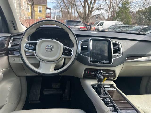 2019 Volvo XC90 T5 Momentum