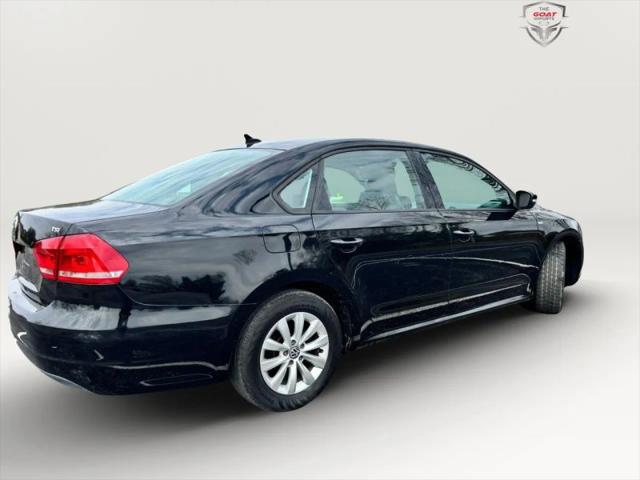 2014 Volkswagen Passat 1.8T Wolfsburg Edition