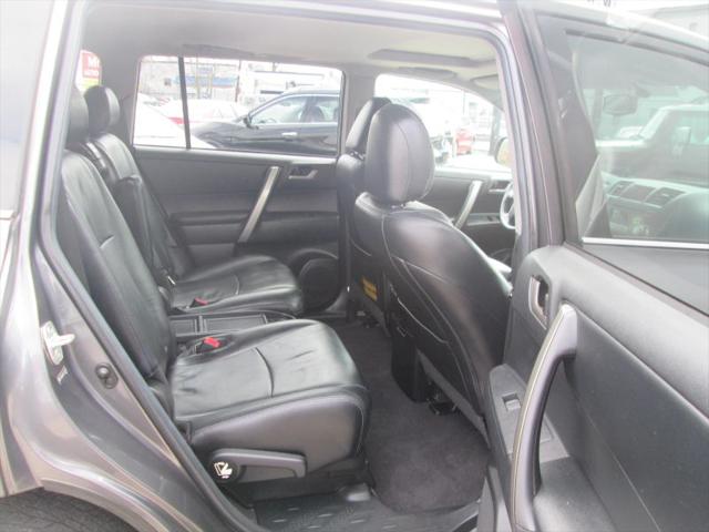 2012 Toyota Highlander SE V6