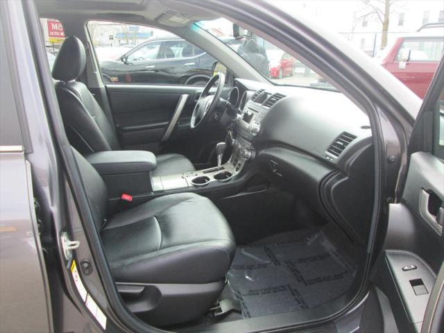 2012 Toyota Highlander SE V6