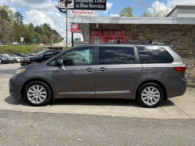 2017 Toyota Sienna XLE 7 Passenger