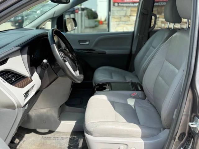 2017 Toyota Sienna XLE 7 Passenger
