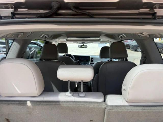 2017 Toyota Sienna XLE 7 Passenger