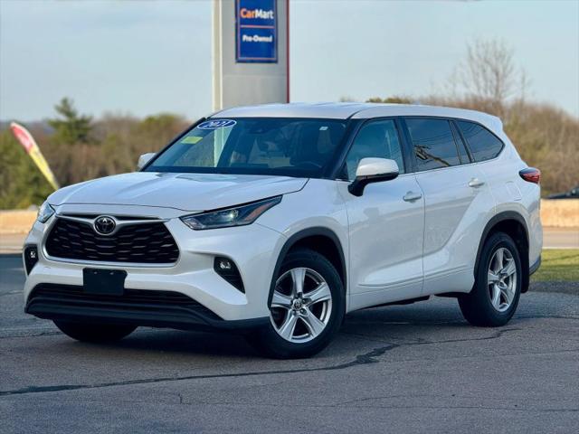 2021 Toyota Highlander LE for sale in Walpole, MA