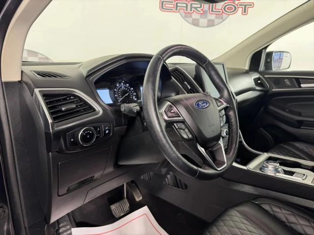 2023 Ford Edge Titanium