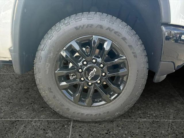 2026 Chevrolet Silverado 3500HD Crew Cab, Standard Bed, LTZ, 4WD