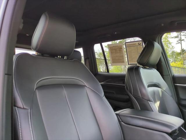 2025 Jeep Grand Cherokee Limited 4x2