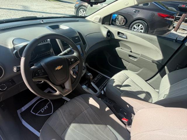 2016 Chevrolet Sonic LT Auto