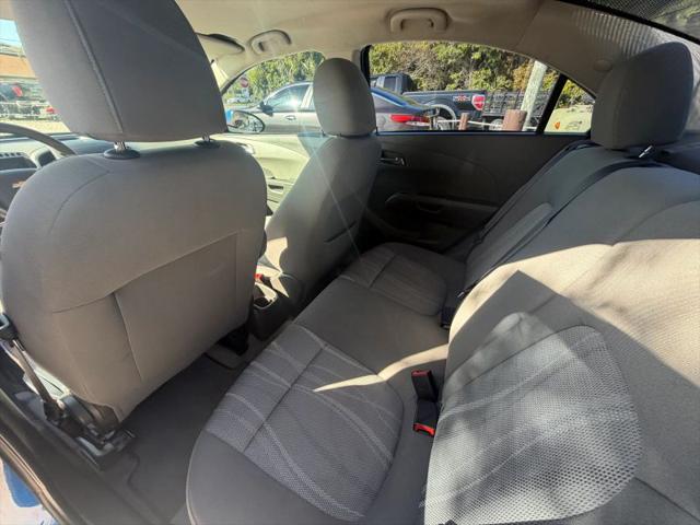 2016 Chevrolet Sonic LT Auto
