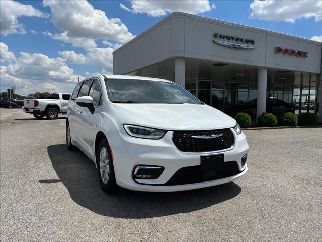 2023 Chrysler Pacifica Touring L for sale in Union City, TN