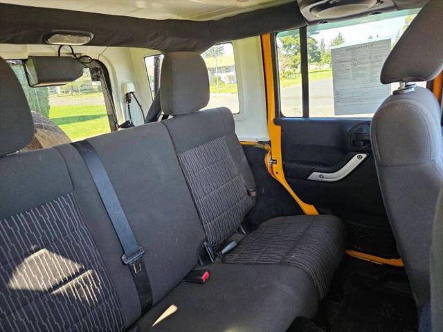 2012 Jeep Wrangler Unlimited Sahara