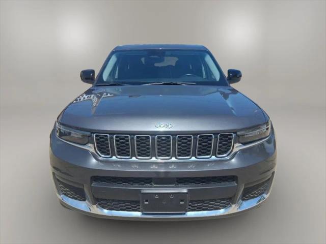 2022 Jeep Grand Cherokee L Laredo 4x4