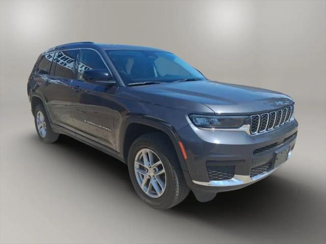 2022 Jeep Grand Cherokee L Laredo 4x4
