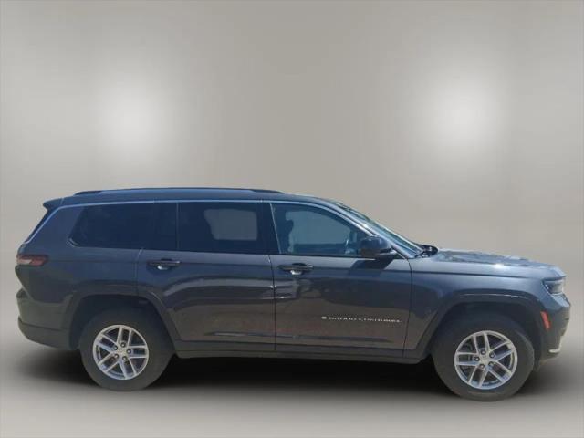 2022 Jeep Grand Cherokee L Laredo 4x4