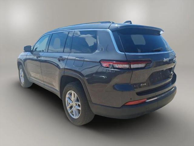 2022 Jeep Grand Cherokee L Laredo 4x4